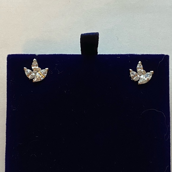 Swarovski Studs - Picture 3 of 3
